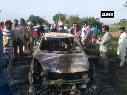 Punjab: Former sarpanch of a village S Harnek Singh, died after car caught fire in Ludhiana | पंजाब: कार चला रहा था पूर्व सरपंच, आग लगने से हुई दर्दनाक मौत