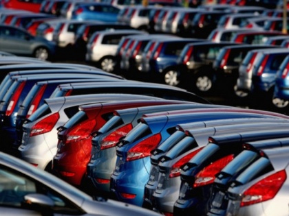 FADA Reaches Supreme Court for Extension of BS4 Sale till May 31 | बढ़ सकता है BS4 गाड़ियां खरीदने का मौका, FADA पहुंचा सुप्रीम कोर्ट