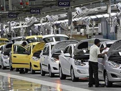 Car sales decline 8.4 per cent in December SIAM data | दिसंबर में 8.4 फीसदी घटी कारों की बिक्री, 12 प्रतिशत गिरी दो पहिया वाहनों की सेल