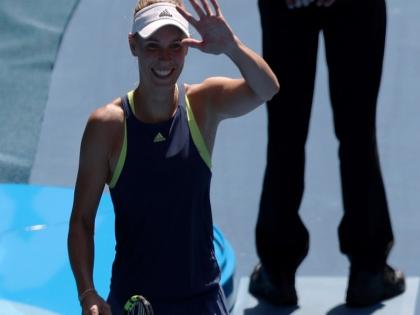 australian open 2017 womens final caroline wozniacki beat simona halep | ऑस्ट्रेलियन ओपन: हालेप को हराकर वोज्नियाकी बनीं चैम्पियन, पहली बार जीता ग्रैंडस्लैम खिताब