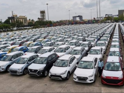 Car SUV sales in red zone again in November | लाला निशान पर दोबारा पहुंची कारों की बिक्री, होंडा की बिक्री रह गई आधी, ये है बाकी कंपनियों का हाल