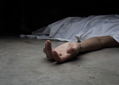 accident borewell baby dead 3 others dead | बोरवेल में गिरी बच्ची की मौत, दो ने लगाई फांसी, करंट से मजदूर की मौत
