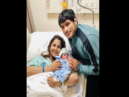 geeta phogat women wrestler blessed with baby boy picture viral | दंगल गर्ल गीता फोगाट बनी मां, ट्विटर पर शेयर की तस्वीर