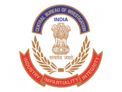 CBI files case against Assistant Commissioner of GST Deepak Pandit | सीबीआई ने जीएसटी के सहायक आयुक्त दीपक पंडित के खिलाफ मामला दर्ज किया, बॉलीवुड फिल्म मेकर से परिवारिक कनेक्शन