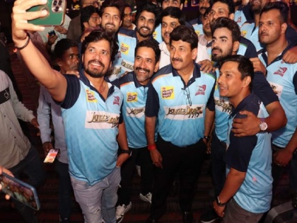 'Bhojpuri Dabangg' clash with 'Punjab the Sher' in Celebrity Cricket Leagu to start from Saturday in Raipur | सेलिब्रिटी क्रिकेट लीग में 'भोजपुरी दबंग' की भिड़ंत 'पंजाब द शेर' से, रायपुर में शनिवार से लीग का आगाज