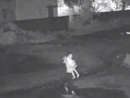 Peddapalli girl rape murder Truck driver in Telangana kidnaps girl, 6, rapes and murders her Barbarity CCTV footage | Peddapalli girl rape murder: पेद्दापल्ली में हैवानियत!, ट्रक ड्राइवर ने 6 साल की लड़की का अपहरण कर रेप किया और हत्या की, सीसीटीवी फुटेज... Peddapalli girl rape murder Truck driver in Telangana kidnaps girl, 6, rapes and murders her Barbarity CCTV footage | Peddapalli girl rape murder: पेद्दापल्ली में हैवानियत!, ट्रक ड्राइवर ने 6 साल की लड़की का अपहरण कर रेप किया और हत्या की, सीसीटीवी फुटेज...