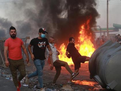 Protesters in Iraq were seeking jobs, security forces opened fire on people, 31 dead | नौकरी मांग रहे थे इराक में प्रदर्शनकारी, लोगों पर सुरक्षा बलों ने बरसायी गोलियां, 31 मरे Protesters in Iraq were seeking jobs, security forces opened fire on people, 31 dead | नौकरी मांग रहे थे इराक में प्रदर्शनकारी, लोगों पर सुरक्षा बलों ने बरसायी गोलियां, 31 मरे