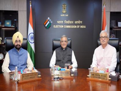 Election Commission hits back at Rahul Gandhi's ‘vote chori’ charges - ‘insult to Constitution,’ says CEC Gyanesh Kumar | मुख्य चुनाव आयुक्त ज्ञानेश कुमार ने राहुल गांधी के 'वोट चोरी' के आरोपों पर किया पलटवार, बताया इसे संविधान का अपमान