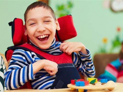 Family needs help to treat a child struggling with cerebral palsy | सेरेब्रल पाल्सी से जूझ रहे बच्चे के इलाज के लिए परिवार को मदद की जरूरत