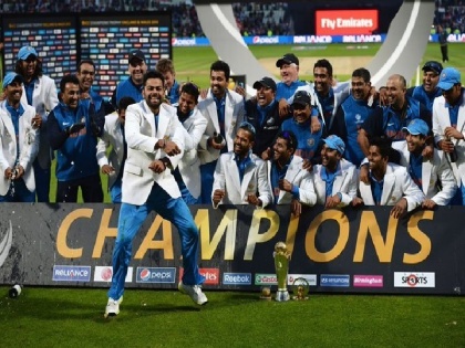 On This Day in 2013, MS Dhoni created history, as India won Champions Trophy | सात साल पहले धोनी ने चैंपियंस ट्रॉफी जीत रचा था इतिहास, बने थे आईसीसी के तीनों बड़े टूर्नामेंट जीतने वाले पहले कप्तान