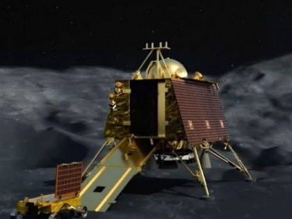 Chandrayaan-2 landing lander Vikram: isro explain journey How lunar rover will make its way to Moon | मिलिए चंद्रयान 2 के लैंडर विक्रम से, इसरो ने समझाया, किस तरह होगी 'सॉफ्ट लैंडिंग'