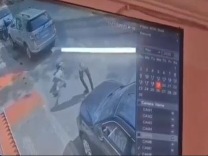 Charkop Firing Case: CCTV footage shows how real-estate agent Freddy D'Lima was shot, mastermind arrested | Charkop Firing Case: सीसीटीवी फुटेज में दिखा रियल-एस्टेट एजेंट फ्रेडी डी'लीमा को कैसे मारी गई गोली, मास्टरमाइंड पकड़ा गया