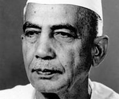 on-kisan-diwas-akhilesh-yadav-seeks-bharat-ratna-for-chaudhary-charan-singh | किसान दिवस पर अखिलेश यादव ने पूर्व प्रधानमंत्री चौधरी चरण सिंह के लिए भारत रत्न की मांग की