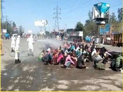 Government takes cognizance of spraying of chemical solution on migrant workers in Bareilly | UP Taja Khabar: 'बरेली में प्रवासी श्रमिकों पर रासायनिक घोल के छिड़काव पर सरकार ने संज्ञान लिया'