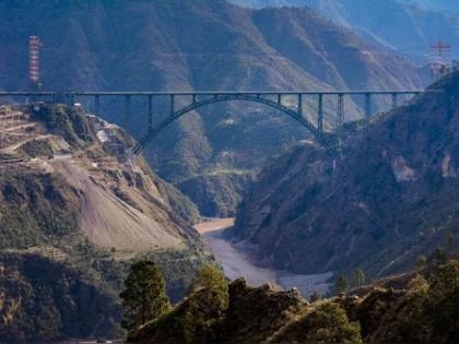 1315 meter long 'Steel Arch Bridge' world's tallest, 359 meter height river ability withstand earthquake and wind know features price PM Narendra Modi visit video | 1315 मीटर लंबा ‘स्टील आर्च ब्रिज’, दुनिया के सबसे ऊंचे, नदी से 359 मीटर की ऊंचाई, भूकंप और हवा को झेलने की झमता, जानें खासियत और लागत, देखें वीडियो