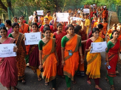 Action after protests by girl students in Chennai kalakshetra academy case registered against professor for sexual harassment | चेन्नई अकादमी में छात्राओं के विरोध प्रदर्शन के बाद एक्शन, यौन शोषण के आरोप में प्रोफेसर के खिलाफ मामला दर्ज