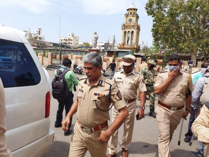 Chhatrapati Sambhajinagar Married woman her lover beaten up father, uncle grandfather thrown well woman died search lover | शादी एक साल पहले, पति से कम प्रेमी से मुलाकात अधिक?, विवाहित महिला और प्रेमी को पिता, चाचा और दादा ने जमकर कूटा और कुएं में फेंका Chhatrapati Sambhajinagar Married woman her lover beaten up father, uncle grandfather thrown well woman died search lover | शादी एक साल पहले, पति से कम प्रेमी से मुलाकात अधिक?, विवाहित महिला और प्रेमी को पिता, चाचा और दादा ने जमकर कूटा और कुएं में फेंका