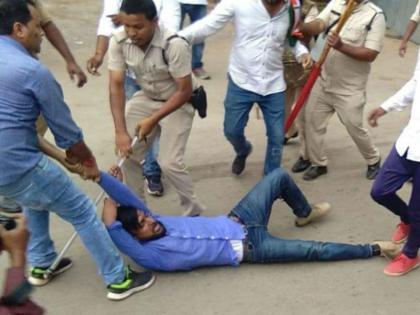 Chhattisgarh: 71 Congress leaders and activists arrest | छत्तीसगढ़: विधानसभा घेरने जा रहे कांग्रेस नेताओं-कार्यकर्ताओं पर पुलिस ने बरसाई लाठियां, 71 गिरफ्तार