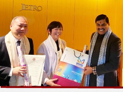 CM Mohan Yadav on Japan tour participated in interactive session in Osaka met industry representatives | जापान दौरे पर सीएम मोहन यादव, ओसाका में इंटरेक्टिव सेशन में हुए शामिल, उद्योग प्रतिनिधियों से की मुलाकात
