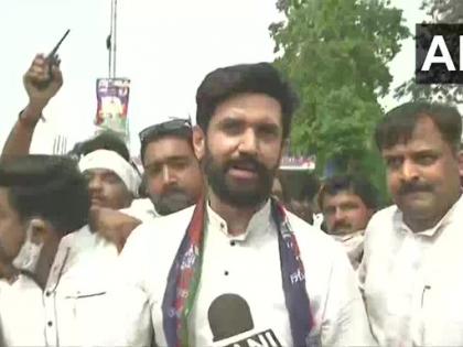 ram vilas paswan birth anniversary son chirag paswan brother pasupati kumar paras show strength Ashirvad Yatra | रामविलास पासवान जयंतीः चिराग और पशुपति कुमार पारस ने किया शक्ति प्रदर्शन, आशीर्वाद यात्रा शुरू