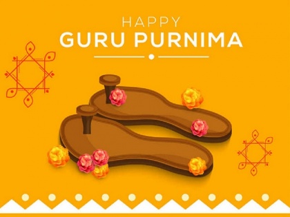 guru purnima 2020 today date time importance significance shubh muhurat pooja vidhi and story | गुरु पूर्णिमा 2020: आज गुरु पूर्णिमा के दिन ऐसे करें गुरु को खुश, जानें शुभ मुहुर्त, पूजा विधि और महत्व