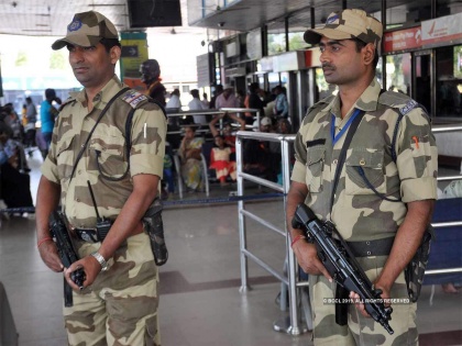Jammu, Kashmir, Ladakh airports to get CISF cover with 800 troops | मोदी सरकार ने किए जम्मू, कश्मीर, लद्दाख हवाईअड्डों की सुरक्षा के लिए 800 CISF कर्मी आवंटित