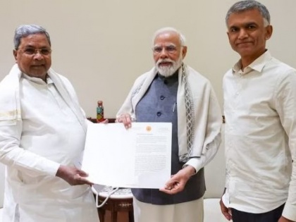 Karnataka CM Siddaramaiah meets PM Modi, drought in 223 taluks demands Rs 18,177-44 crore relief package from Centre | Karnataka: पीएम मोदी से मिले सीएम सिद्धरमैया, 223 तालुक में सूखा, केंद्र से 18,177.44 करोड़ रुपये राहत पैकेज की मांग