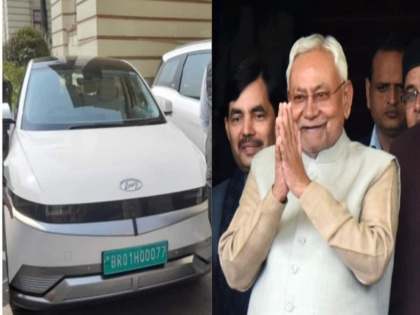 Bihar News CM Nitish Kumar is driving in new electric car it will run up to 500 km on single charge equipped with state-of-the-art facilities know its features | Bihar News: नई इलेक्ट्रिक कार से चल रहे हैं सीएम नीतीश कुमार, एक बार चार्ज होने पर 500 किमी तक चलेगी, अत्याधुनिक सुविधाओं से लैस, जानें इसके फीचर्स
