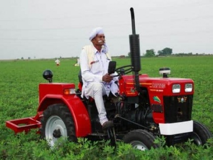 Union Minister Nitin Gadkari cng tractor indias first launched tomorrow farmer kisan punjab haryana | किसानों के लिए गुड न्यूज, आ रहा है सीएनजी से चलने वाले ट्रैक्टर, ईंधन खर्च में लाख रुपए की बचत, जानें खासियत