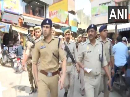 VIDEO: Sambhal transformed into a fortress before Holi, flag march taken out under the leadership of CO Anuj Chaudhary | VIDEO: होली से पहले किले में तब्दील हुआ संभल, चप्पे-चप्पे पर पुलिस, सीओ अनुज चौधरी के नेतृत्व में निकाला गया फ्लैग मार्च