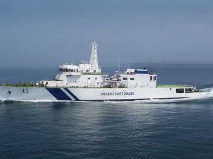 Indian Coast Guard's ALH helicopter makes emergency landing in Arabian Sea, 3 crew members missing | भारतीय तटरक्षक बल के ALH हेलीकॉप्टर की अरब सागर में आपात लैंडिंग, चालक दल के 3 सदस्य लापता