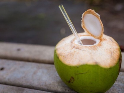 Amazing health benefits and best time to consume coconut water | Tender coconut water: गर्मी में सबसे ताजा और हाइड्रेटिंग होता जय नारियल पानी, जानें इसके 5 लाभ के बारे में