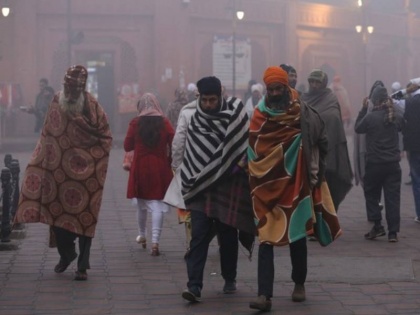 Delhi Records 1.4 Degrees Lowest This Season As Fresh Cold Wave Hits | शीतलहर की चपेट में दिल्ली, 1.4 डिग्री सेल्सियस तक गिरा पारा, दर्ज किया गया इस मौसम का सबसे कम तापमान
