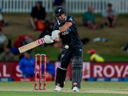India vs New Zealand, 3rd ODI: Colin de Grandhomme shines with 21 ball fifty in New Zealand historic win | IND vs NZ: न्यूजीलैंड की ऐतिहासिक जीत में कोलिन डि ग्रैंडहोम का धमाका, 21 गेंदों में हाफ सेंचुरी जड़कर रचा इतिहास