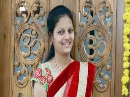 VIDEO Faiyaz stabbed Neha to death inside the college in Hubli, Karnataka, the deceased student is the daughter of a Congress councilor, video of the incident surfaced | VIDEO: कर्नाटक के हुबली में कॉलेज के अंदर फैयाज ने नेहा की चाकू मारकर हत्या की, मृतक छात्रा कांग्रेस पार्षद की है बेटी, घटना का वीडियो आया सामने