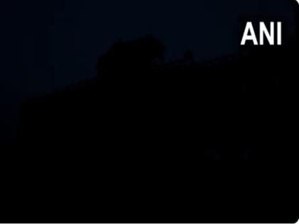 Despite ceasefire, Pakistan's drones attacked many cities of Jammu and Kashmir, blackout in many towns | जम्‍मू-कश्‍मीर के कई शहरों पर सीजफायर के बावजूद पाकिस्‍तान के ड्रोनों का हमला, कई कस्‍बों में ब्‍लैकआउट