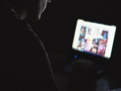 Mumbai Arabic teacher sentenced 1 year jail for showing obscene pic to minor and masturbating | अरबी पढ़ाने वाले शिक्षक ने नाबालिग छात्रा को दिखाई अश्लील तस्वीरें, फिर किया मास्टरबेट, कोर्ट ने दी ये सजा Mumbai Arabic teacher sentenced 1 year jail for showing obscene pic to minor and masturbating | अरबी पढ़ाने वाले शिक्षक ने नाबालिग छात्रा को दिखाई अश्लील तस्वीरें, फिर किया मास्टरबेट, कोर्ट ने दी ये सजा