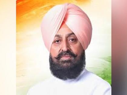 Punjab AAP-Congress 32 Aam Aadmi Party MLAs switch Congress leader Partap Singh Bajwa claimed many ministers will leave with Arvind Kejriwal | Punjab AAP-Congress: आम आदमी पार्टी के 32 विधायक पाला बदलेंगे?, कांग्रेस नेता प्रताप सिंह बाजवा ने किया दावा, कई मंत्री छोड़ेंगे अरविंद केजरीवाल साथ! Punjab AAP-Congress 32 Aam Aadmi Party MLAs switch Congress leader Partap Singh Bajwa claimed many ministers will leave with Arvind Kejriwal | Punjab AAP-Congress: आम आदमी पार्टी के 32 विधायक पाला बदलेंगे?, कांग्रेस नेता प्रताप सिंह बाजवा ने किया दावा, कई मंत्री छोड़ेंगे अरविंद केजरीवाल साथ!