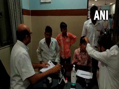 Conjunctivitis cases increases in india know Symptoms and advice | Eye Flu: देश भर में तेजी से फैल रहा है आई फ्लू का इंफेक्शन, एक्सपर्ट्स से जानें बचाव का तरीका Conjunctivitis cases increases in india know Symptoms and advice | Eye Flu: देश भर में तेजी से फैल रहा है आई फ्लू का इंफेक्शन, एक्सपर्ट्स से जानें बचाव का तरीका