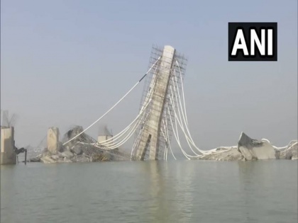 construction company will compensate for loss says tejashwi yadav on under-construction Sultanganj bridge collapse | बिहार: "नुकसान की भरपाई निर्माण कंपनी करेगी", निर्माणाधीन सुल्तागंज पुल गिरने पर उपमुख्यमंत्री की सफाई