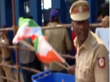 PAK vs AFG, World Cup 2023 Video Of Cop Pulling Indian Flags Out Of Dustbin Goes Viral Amid Allegations of Tricolour Ban At Chennai Stadium | PAK vs AFG: स्टेडियम में तिरंगे पर प्रतिबंध के आरोपों के बीच पुलिसकर्मी द्वारा कूड़ेदान से भारतीय झंडा उठाने का वीडियो वायरल