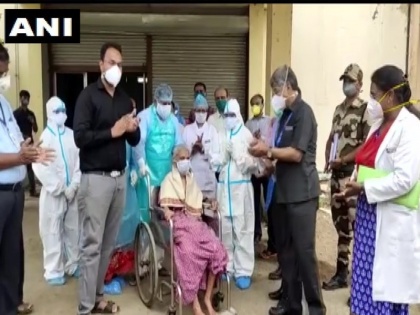 Maharashtra: 94 year old woman beats Corona in sangli district | महाराष्ट्र में 94 साल की बुजुर्ग महिला ने कोरोना को दी मात, अस्पताल से छुट्टी मिलने पर स्वास्थ्यकर्मियों ने कुछ इस अंदाज में किया विदा