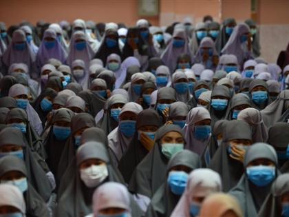 Coronavirus cases pass 184,076 as countries go into lockdown, dead 7182, pakistan first dead | Coronavirus Outbreak Updates: पूरे विश्व में मरने वाले की संख्या 7182, संक्रमित लोगों की संख्या 184,076, पाकिस्तान में एक की मौत