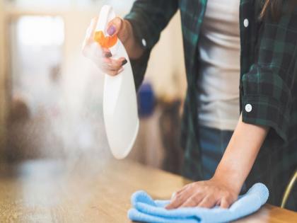 Coronavirus : How long does covid-19 virus live on surfaces likes steel, iron, glass, plastic, money, how to spread corona in Hindi | लकड़ी, कांच, स्टील, लोहे, प्लास्टिक, पैसों पर कितने घंटे रहता है कोरोना वायरस, किन-किन चीजों की सफाई जरूरी ? Coronavirus : How long does covid-19 virus live on surfaces likes steel, iron, glass, plastic, money, how to spread corona in Hindi | लकड़ी, कांच, स्टील, लोहे, प्लास्टिक, पैसों पर कितने घंटे रहता है कोरोना वायरस, किन-किन चीजों की सफाई जरूरी ?