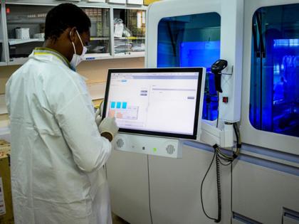 US daily coronavirus deaths reportedly projected to double to 3000 by June | अमेरिका में 1 जून तक मौत का आंकड़ा तीन हजार प्रतिदिन होने का अनुमान, अंदरूनी दस्तावेजों में दी गई जानकारी