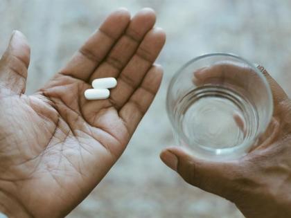 coronavirus treatment at home: name of medicine that can use at home for covid-19 patient, effective home remedies for coronavirus in Hindi | Coronavirus treatment at home: कोरोना के मरीज का घर पर करें इलाज, डॉक्टर की सलाह पर दें ये 4 दवाएं