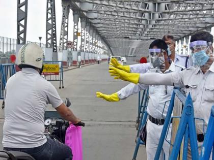 covid 19 advisory issued in West Bengal urged people not to go to crowded places | पश्चिम बंगाल में जारी हुआ कोविड एडवाइजरी, लोगों से किया गया भीड़भाड़ वाली जगहों पर न जाने का आग्रह