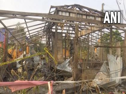 Video surfaced after the explosion in the firecracker factory in Bengal pictures showed the horrific scene 9 died | WATCH: बंगाल में पटाखा फैक्ट्री में हुए विस्फोट के बाद का सामने आया वीडियो, तस्वीरों में दिखा खौफनाक मंजर, 9 की हुई है मौत Video surfaced after the explosion in the firecracker factory in Bengal pictures showed the horrific scene 9 died | WATCH: बंगाल में पटाखा फैक्ट्री में हुए विस्फोट के बाद का सामने आया वीडियो, तस्वीरों में दिखा खौफनाक मंजर, 9 की हुई है मौत