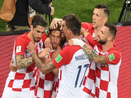 fifa world cup croatia beat nigeria in group d match | FIFA World Cup: नाइजीरिया को 2-0 से हराकर क्रोएशिया ग्रुप-डी में टॉप पर