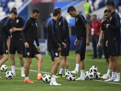 FIFA World Cup 2018: Croatia Vs Denmark Match Preview and Analysis | FIFA: क्वॉर्टर फाइनल के लिए क्रोएशिया-डेनमार्क की भिड़ंत आज, जानें किसका पलड़ा है भारी